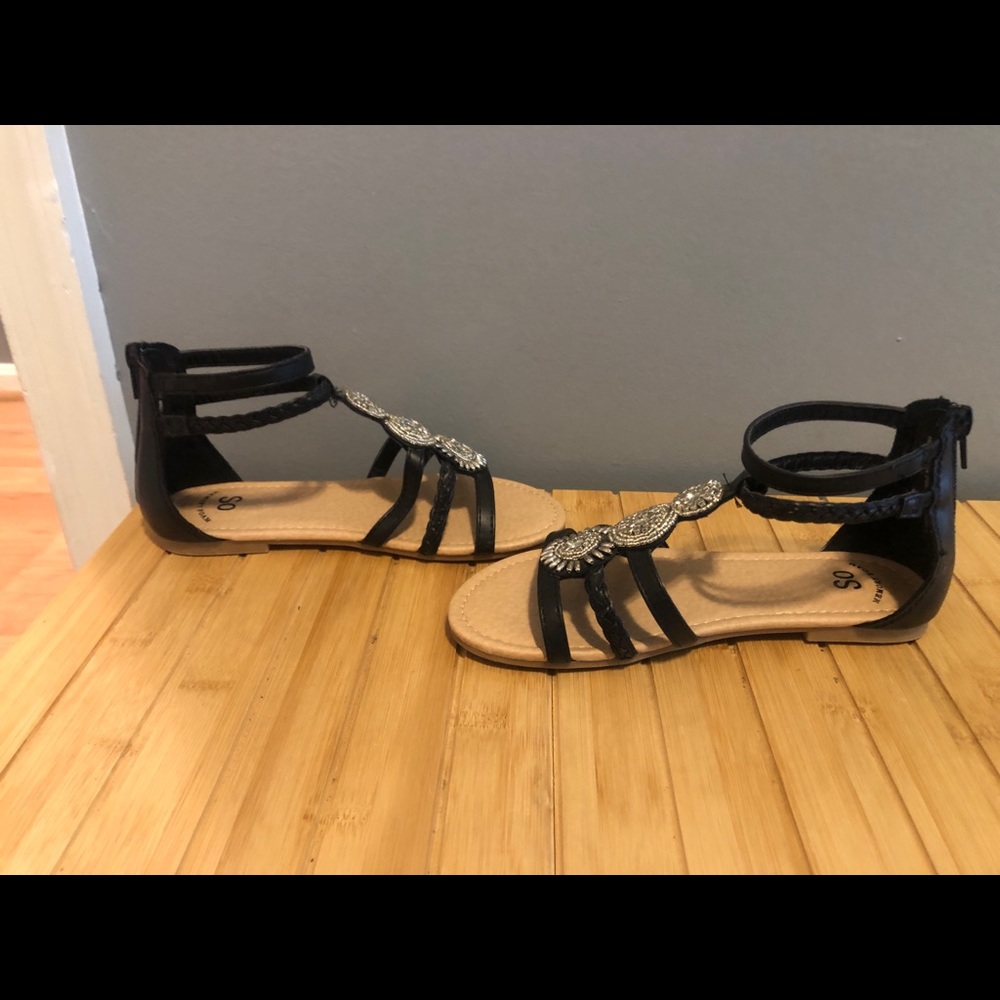 SO girls sandals